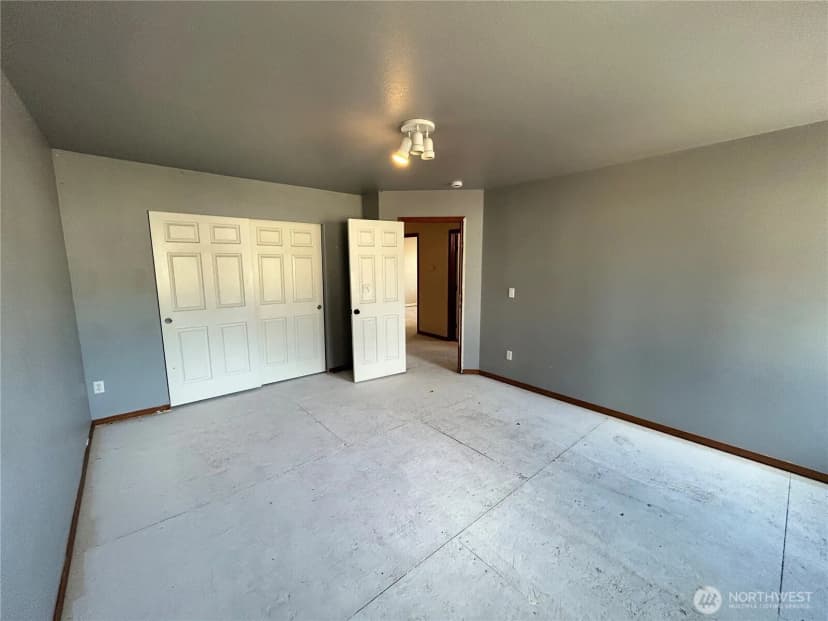 Property photo for 20605 74th Avenue E, Spanaway photo 34
