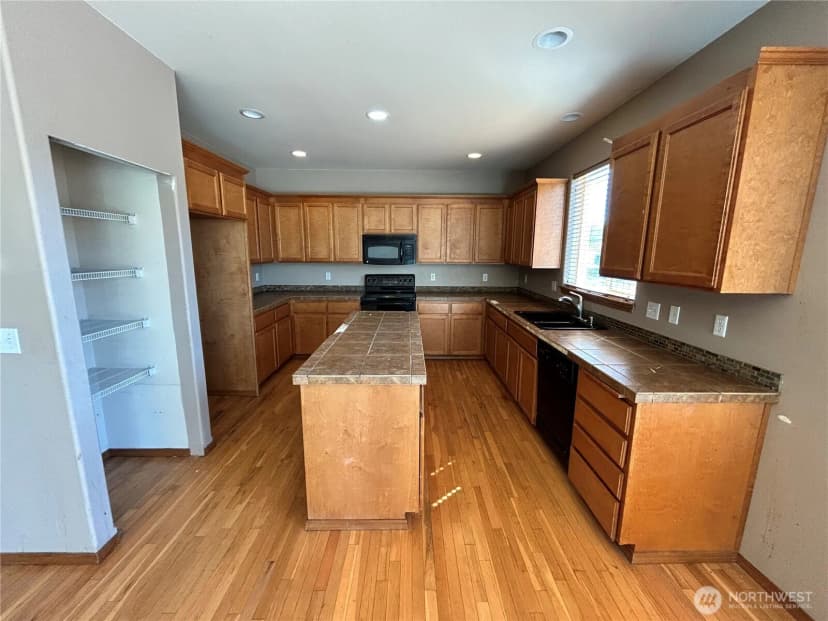 Property photo for 20605 74th Avenue E, Spanaway photo 9