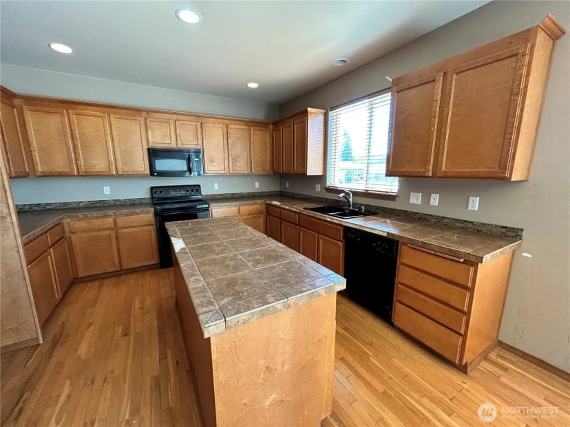 Property photo for 20605 74th Avenue E, Spanaway photo 10