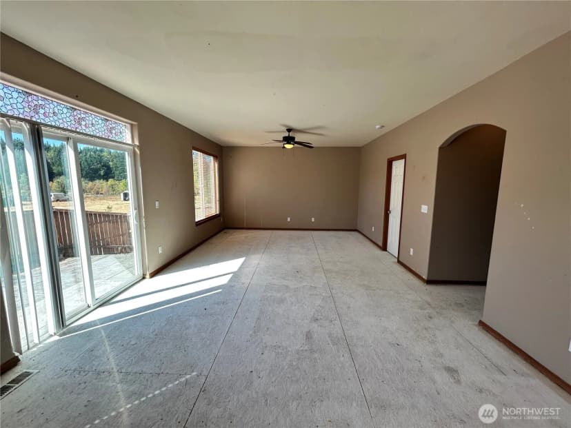 Property photo for 20605 74th Avenue E, Spanaway photo 12