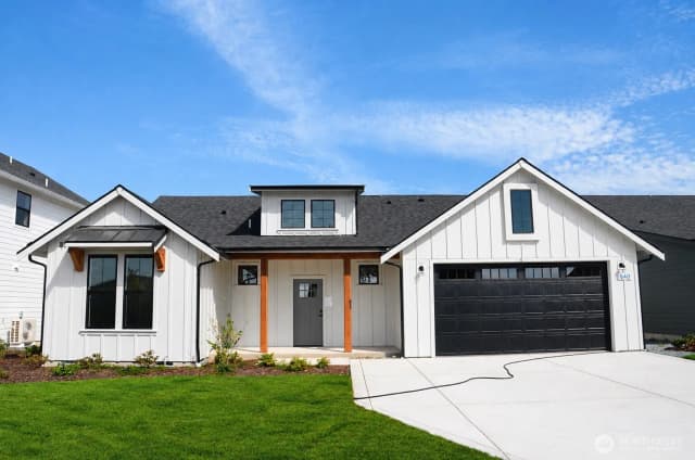 Property photo for 640 Legacy Way, Sedro Woolley