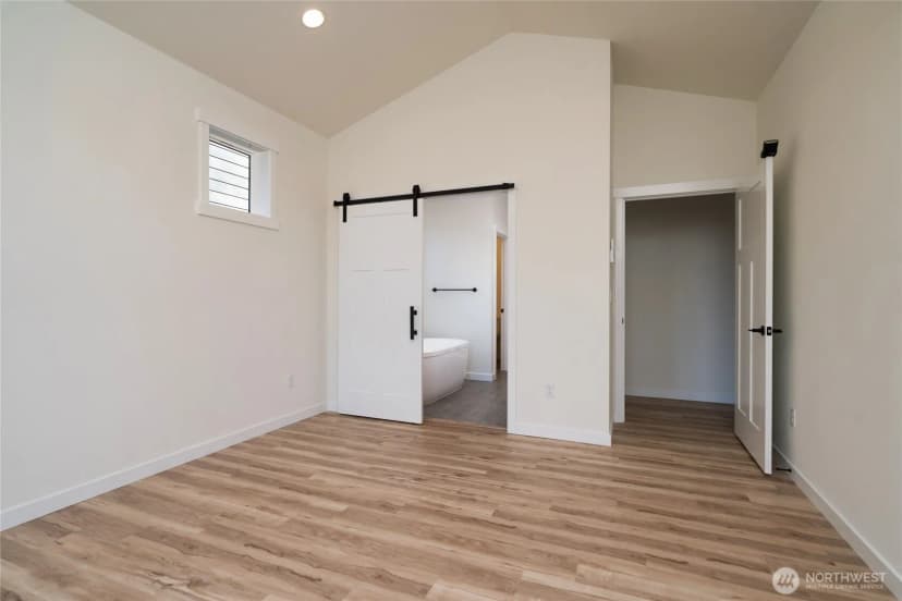 Property photo for 640 Legacy Way, Sedro Woolley photo 25