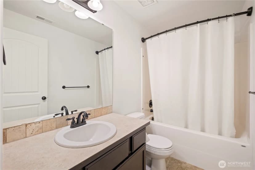 Property photo for 21011 Se 39th Dr, Bothell photo 24