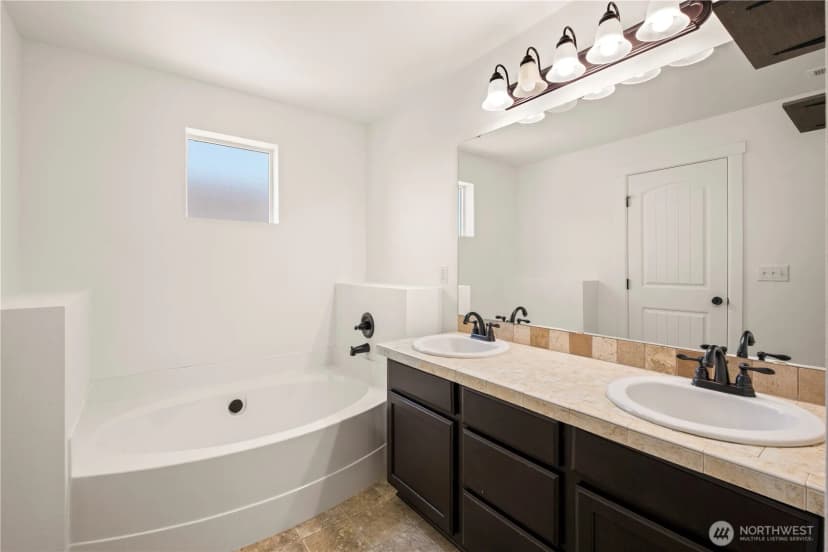 Property photo for 21011 Se 39th Dr, Bothell photo 29
