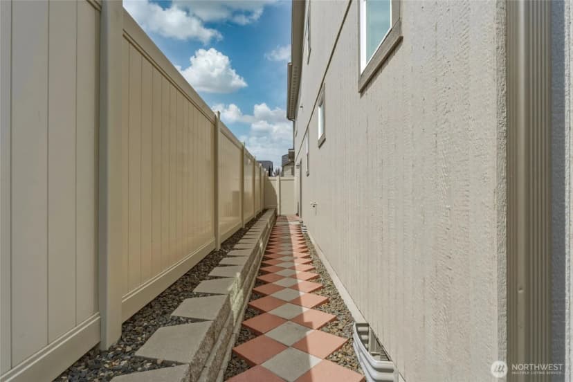 Property photo for 1103 Sw Julia St, College Place photo 37