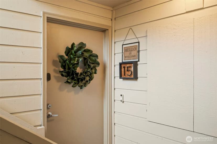 Property photo for 1319 S Puget Drive #d15, Renton photo 5