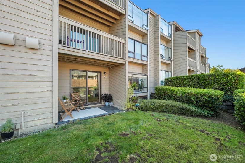 Property photo for 1319 S Puget Drive #d15, Renton photo 26
