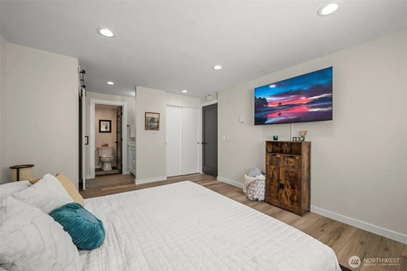 Property photo for 1319 S Puget Drive #d15, Renton photo 17
