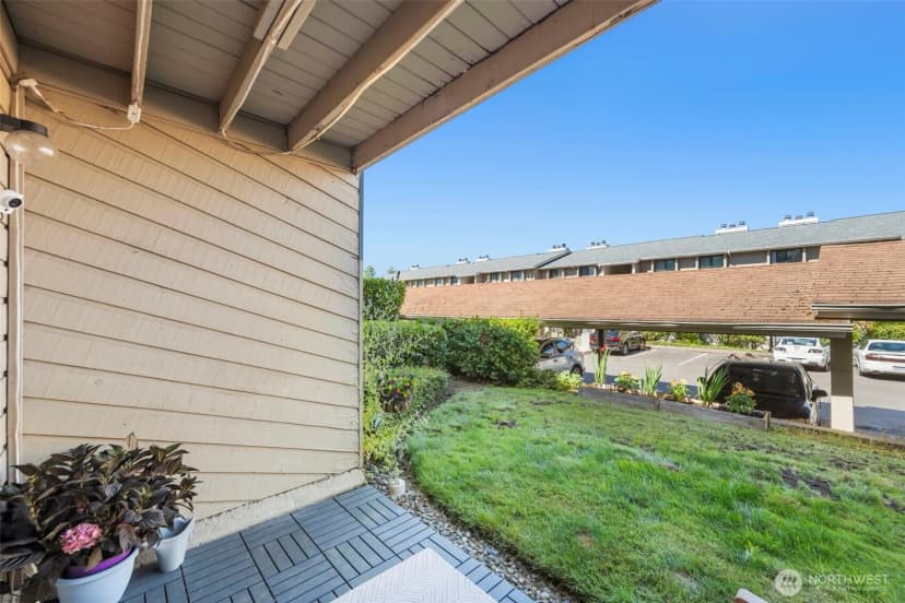 Property photo for 1319 S Puget Drive #d15, Renton photo 25