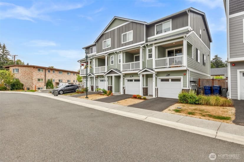 Property photo for 18132 1st Place Sw, Normandy Park photo 31