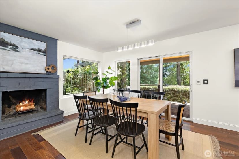 Property photo for 2035 West Lake Sammamish Parkway Se, Bellevue photo 9