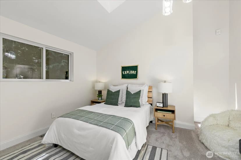 Property photo for 2035 West Lake Sammamish Parkway Se, Bellevue photo 30