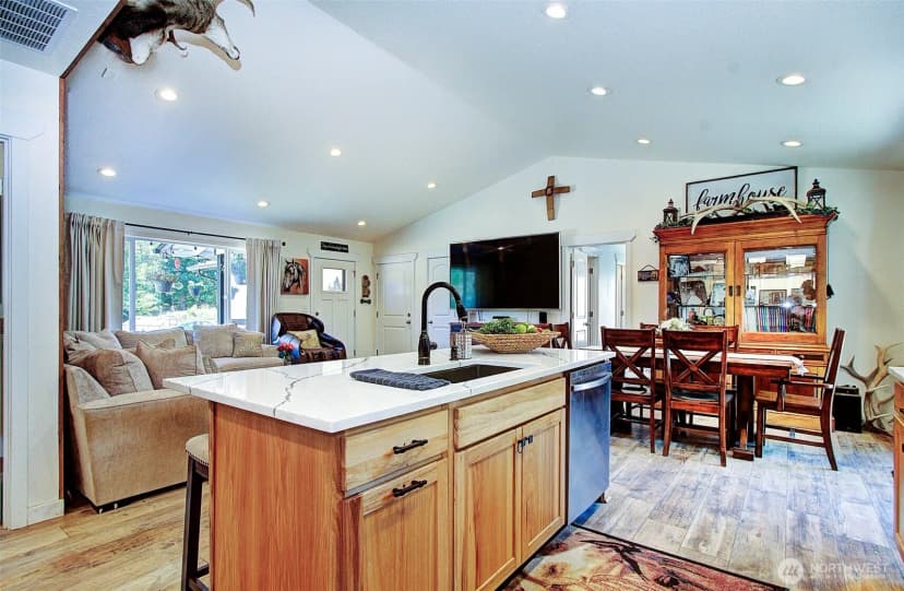 Property photo for 275 Studebaker Spur 2 Road, Castle Rock photo 24