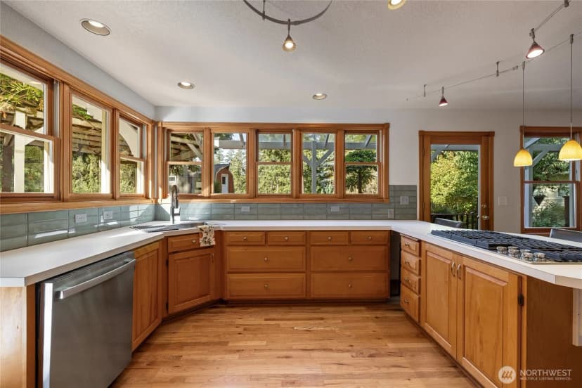Property photo for 9422 22nd Avenue Nw, Gig Harbor photo 9