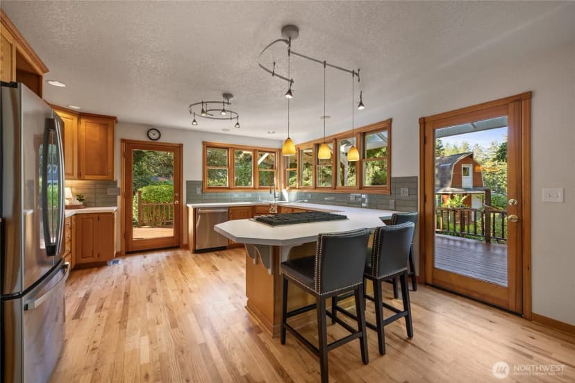 Property photo for 9422 22nd Avenue Nw, Gig Harbor photo 8