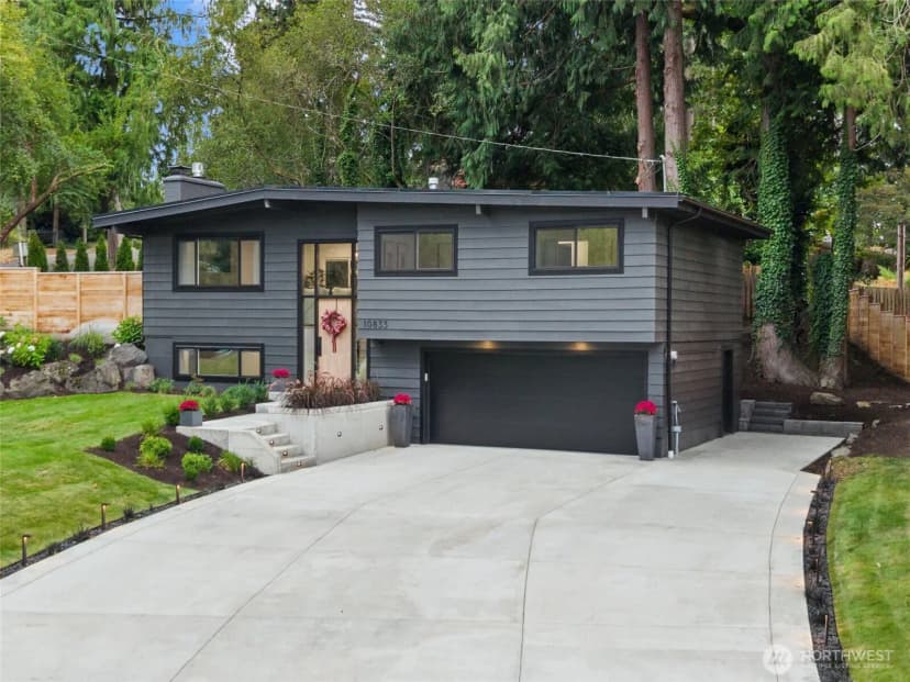 Property photo for 10833 Ne 134th Street, Kirkland photo 37
