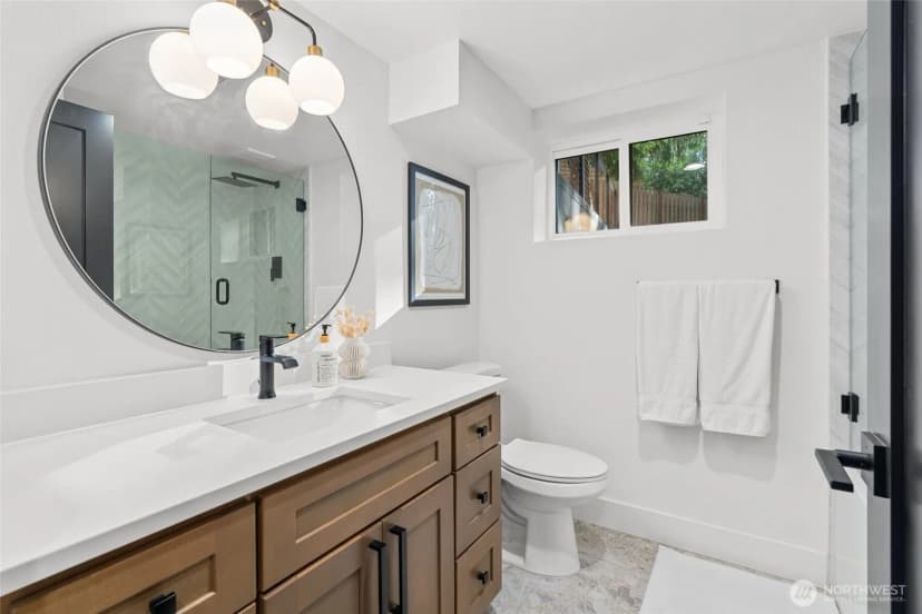 Property photo for 10833 Ne 134th Street, Kirkland photo 24