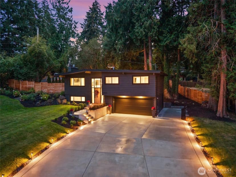 Property photo for 10833 Ne 134th Street, Kirkland
