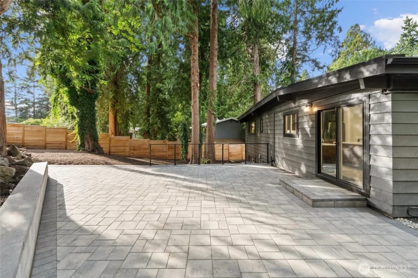 Property photo for 10833 Ne 134th Street, Kirkland photo 8