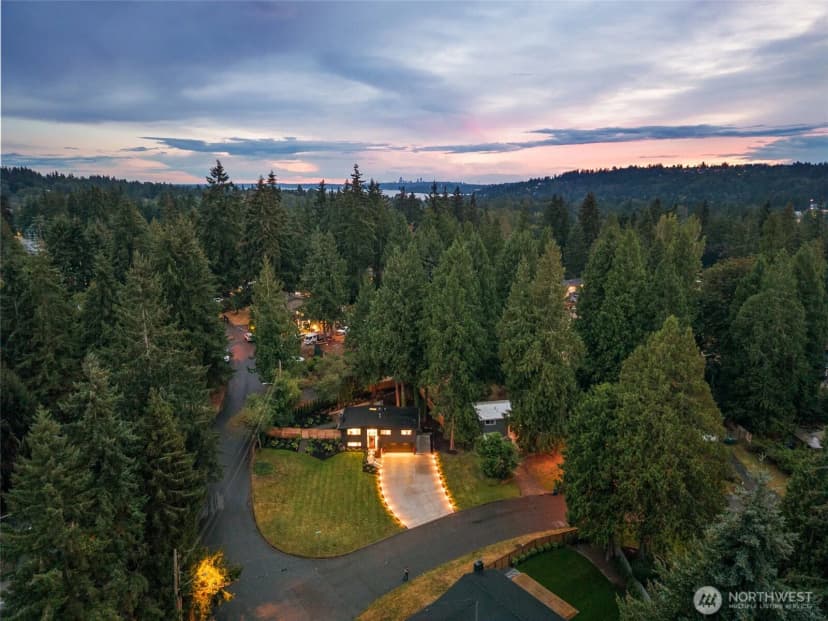 Property photo for 10833 Ne 134th Street, Kirkland photo 32