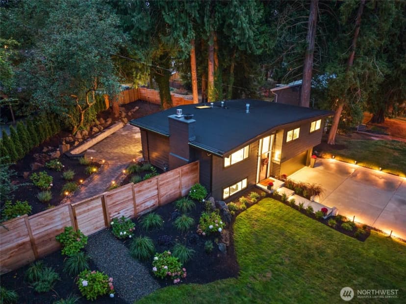 Property photo for 10833 Ne 134th Street, Kirkland photo 28
