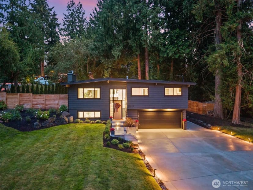 Property photo for 10833 Ne 134th Street, Kirkland photo 31