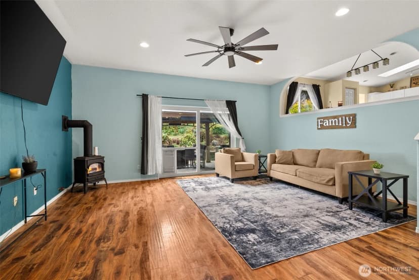 Property photo for 627 Bates Street Sw, Tumwater photo 6