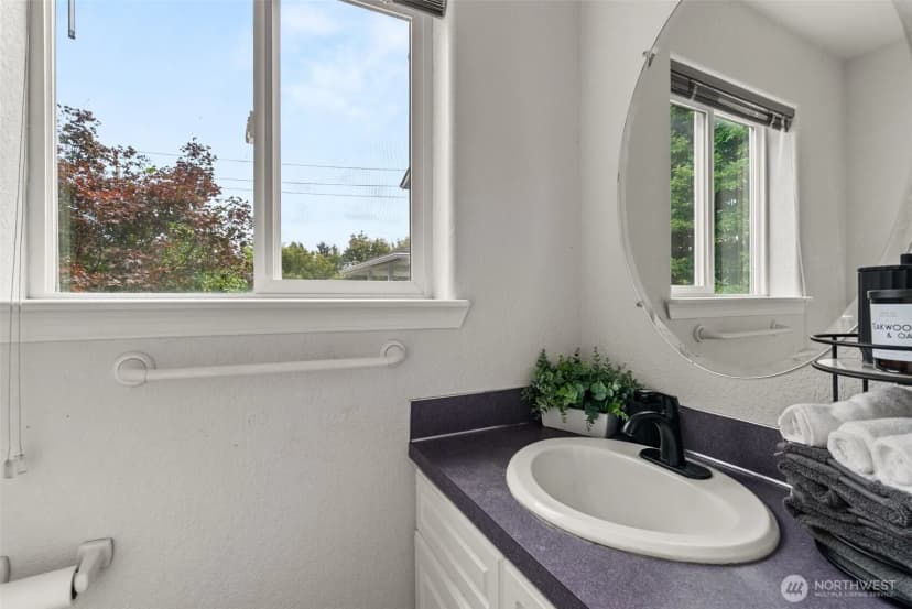 Property photo for 627 Bates Street Sw, Tumwater photo 13