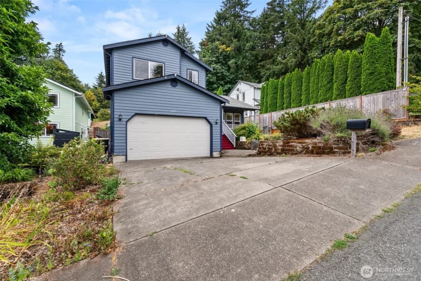 Property photo for 627 Bates Street Sw, Tumwater photo 2