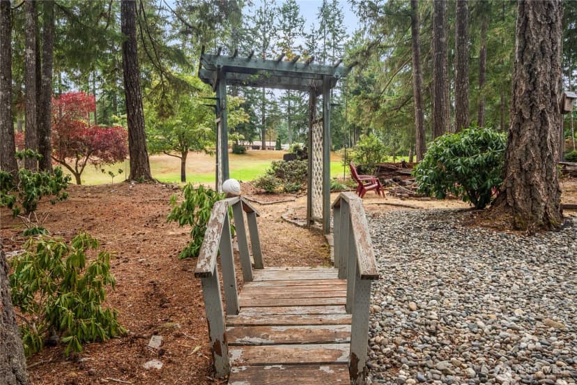 Property photo for 250 E Saint Andrews Drive, Shelton photo 27