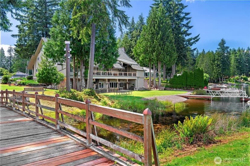 Property photo for 250 E Saint Andrews Drive, Shelton photo 38