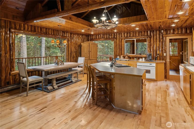 Property photo for 13421 Salmon La Sac Road, Ronald photo 8