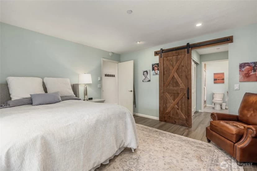 Property photo for 428 Harborview Drive Se #114, Bainbridge Island photo 12
