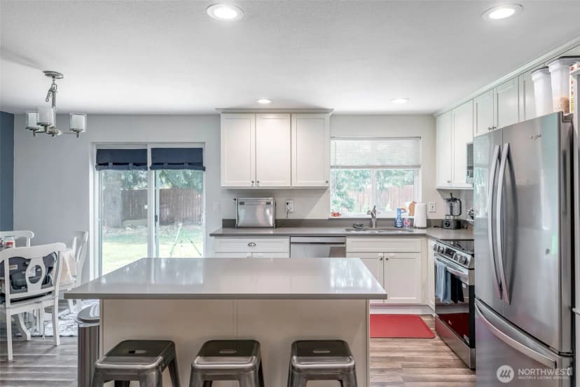 Property photo for 10111 Grove Road Se, Yelm photo 3