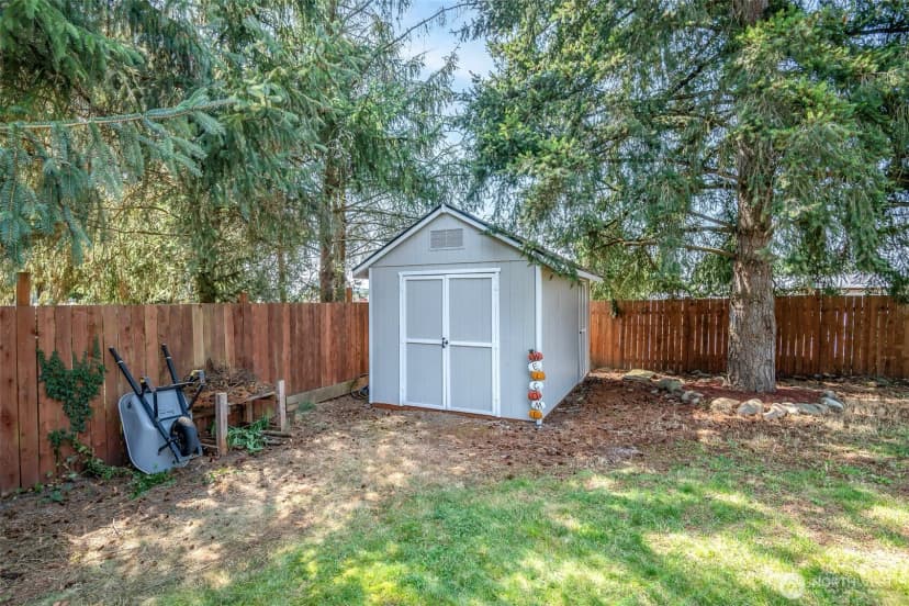 Property photo for 10111 Grove Road Se, Yelm photo 14