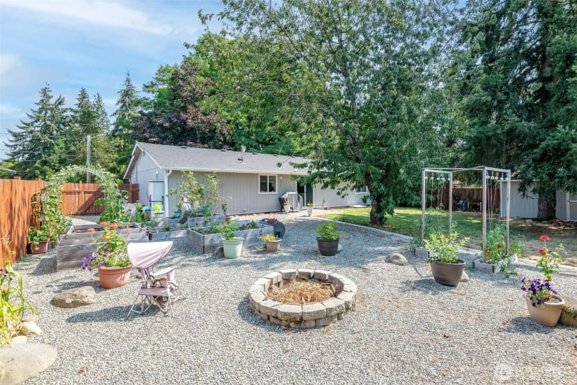 Property photo for 10111 Grove Road Se, Yelm photo 5