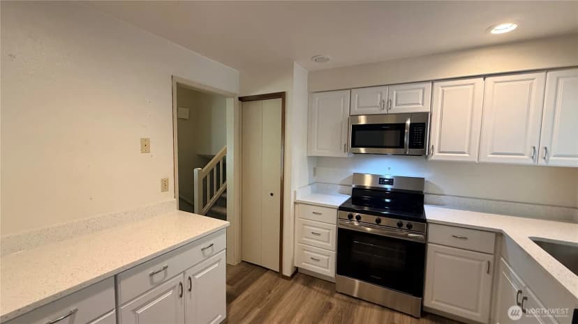 Property photo for 13807 173rd Avenue Ne, Redmond photo 12