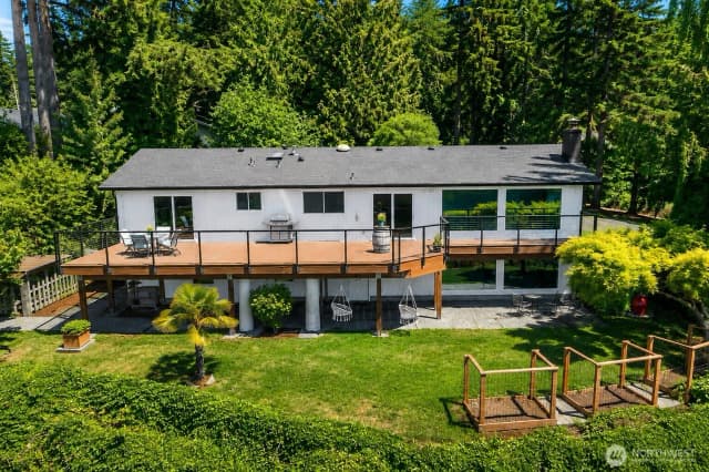 Property photo for 12065 206th Place Se, Issaquah photo 4