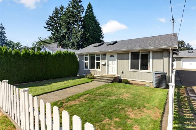 Property photo for 435 Harrison Street, Sumner
