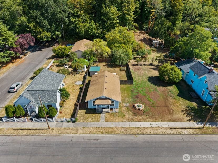 Property photo for 118 N Buckner Street, Centralia photo 37