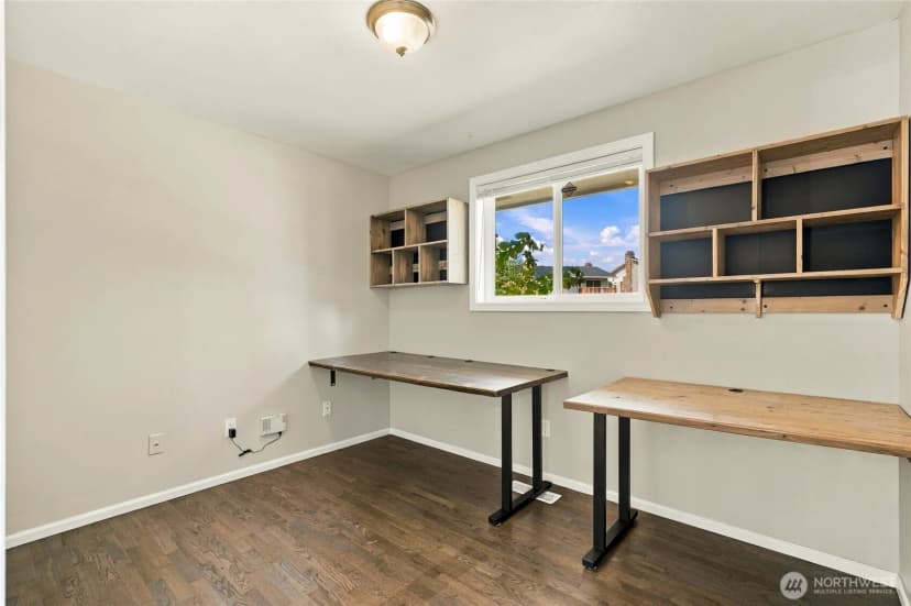 Property photo for 4813 190th Street Sw, Lynnwood photo 21