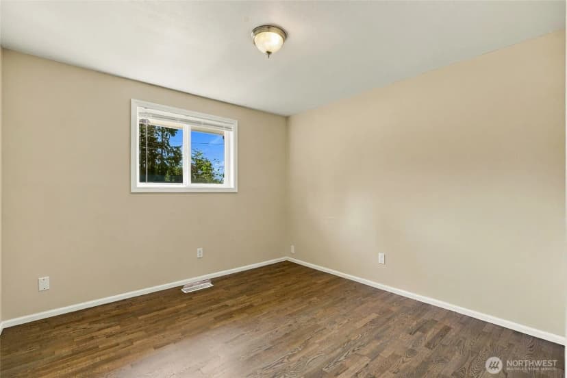 Property photo for 4813 190th Street Sw, Lynnwood photo 20