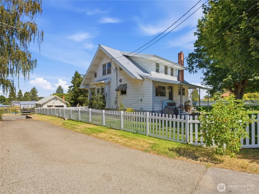 Property photo for 618 E Birch Street, Waterville photo 39
