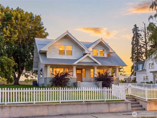 Property photo for 618 E Birch Street, Waterville