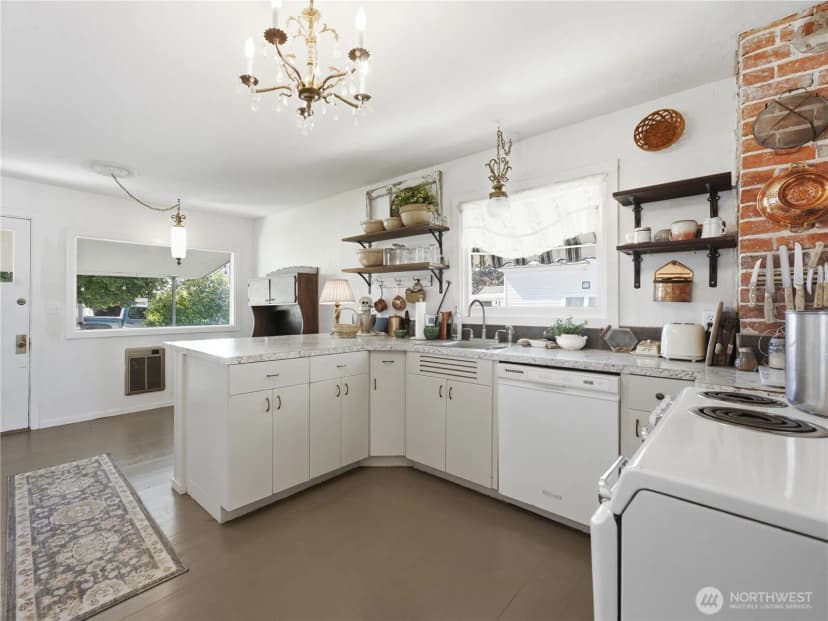 Property photo for 618 E Birch Street, Waterville photo 17