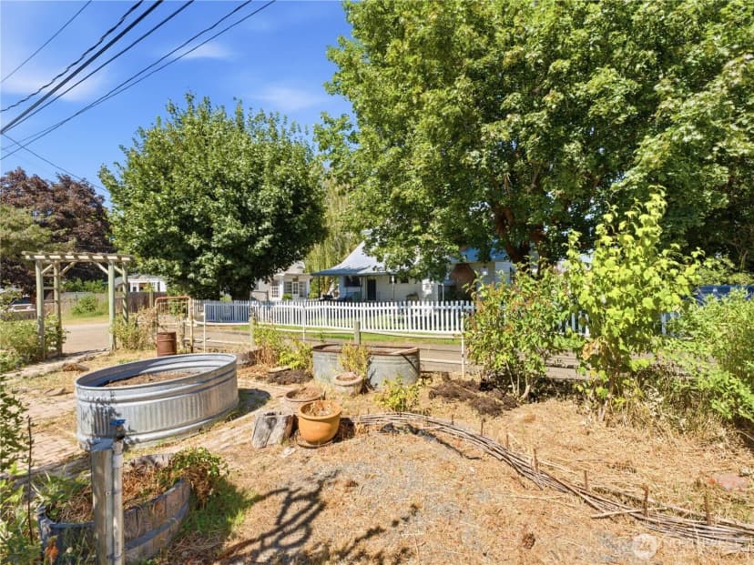 Property photo for 618 E Birch Street, Waterville photo 38