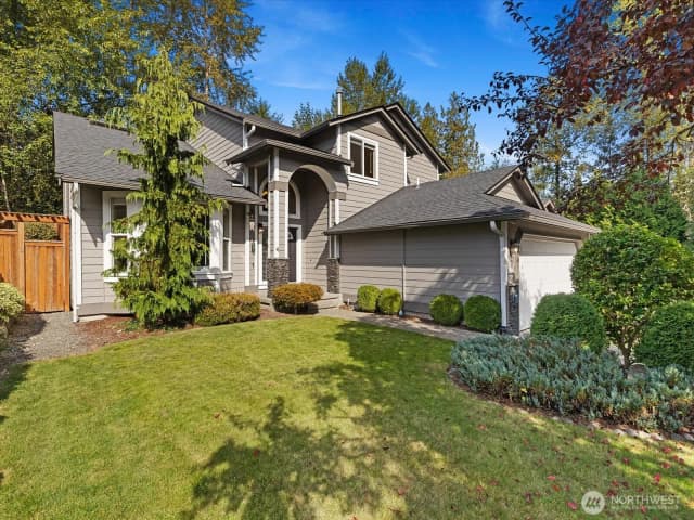 Property photo for 12421 30th Place Ne, Lake Stevens photo 2