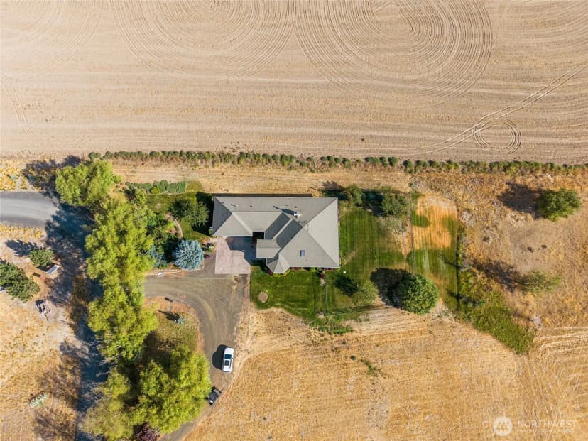 Property photo for 404 N Low Street, Ritzville photo 31