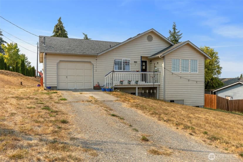 Property photo for 661 S Still Road S, Sequim photo 2