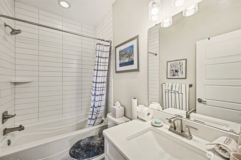 Property photo for 9779 Prospect Place, Gig Harbor photo 26